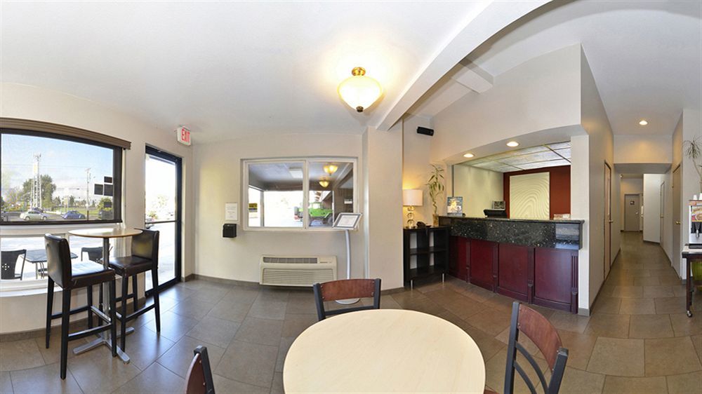 Clackamas Inn And Suites Exteriér fotografie