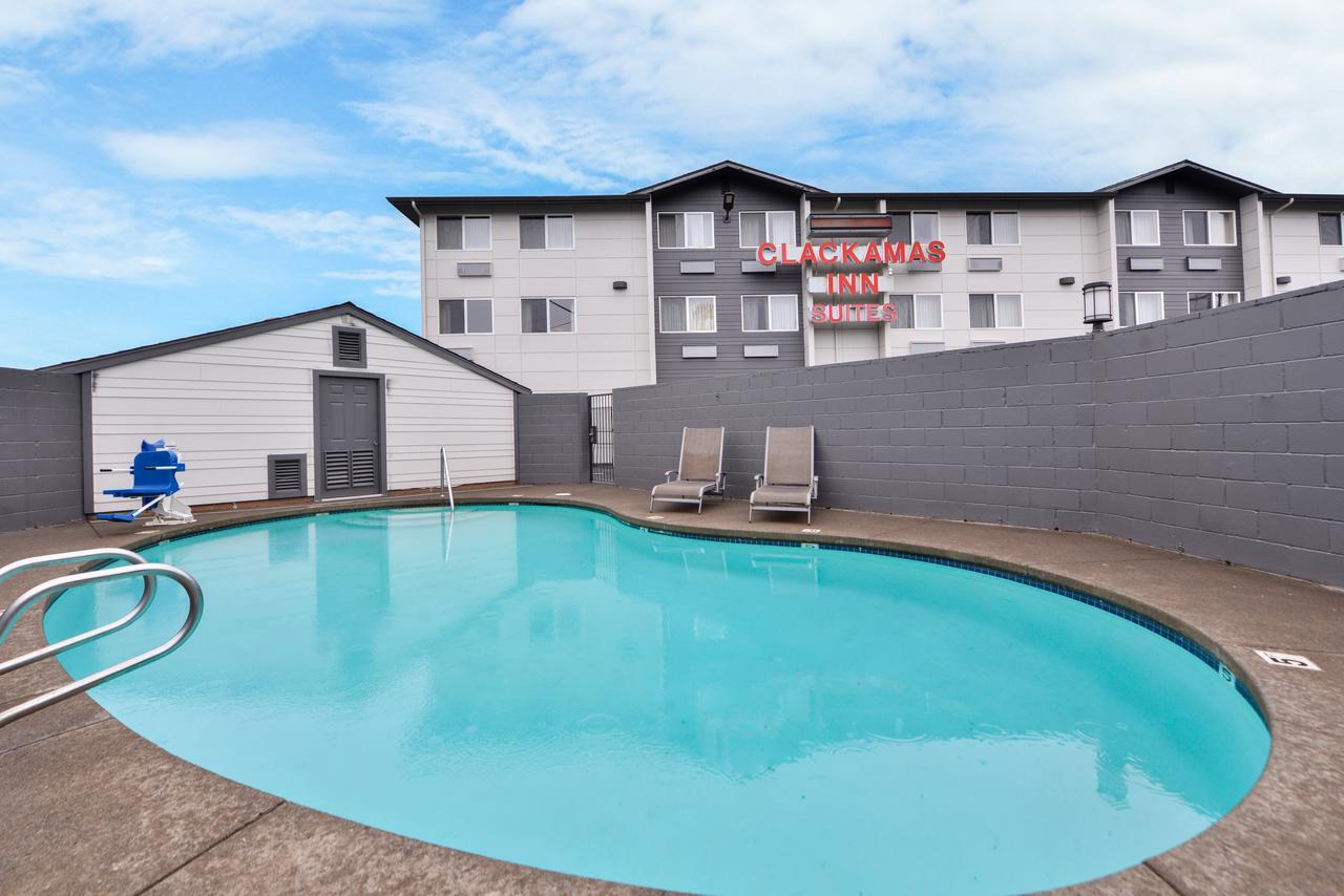 Clackamas Inn And Suites Exteriér fotografie