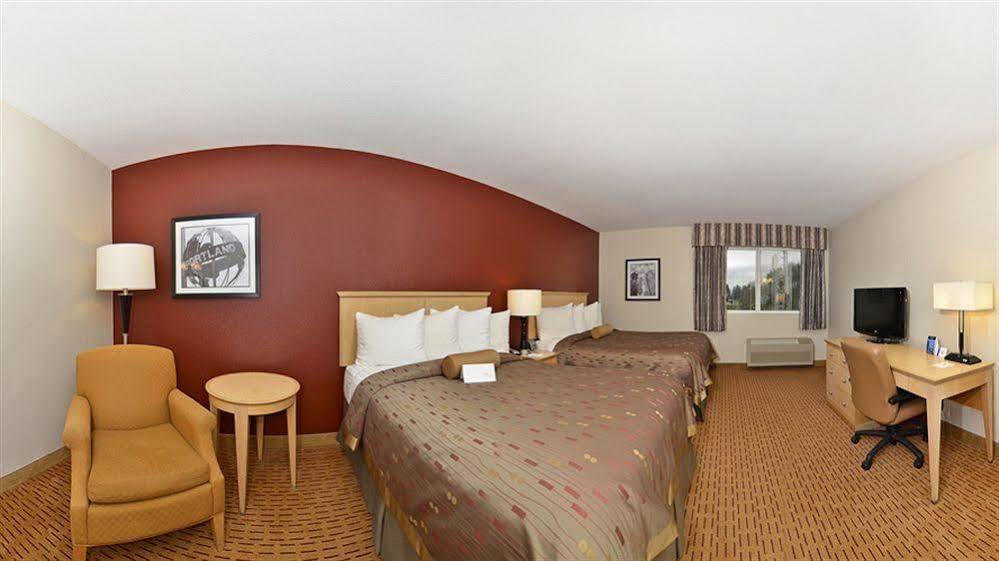 Clackamas Inn And Suites Exteriér fotografie