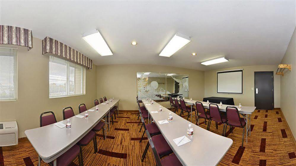 Clackamas Inn And Suites Exteriér fotografie