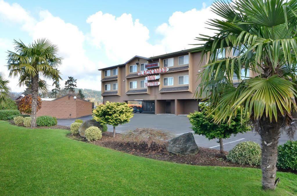 Clackamas Inn And Suites Exteriér fotografie